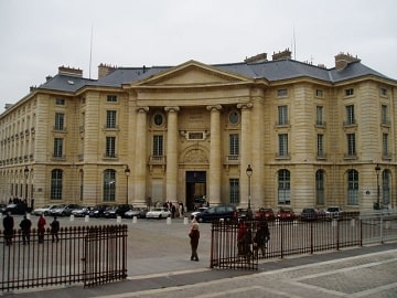 Université Paris-Panthéon-Assas